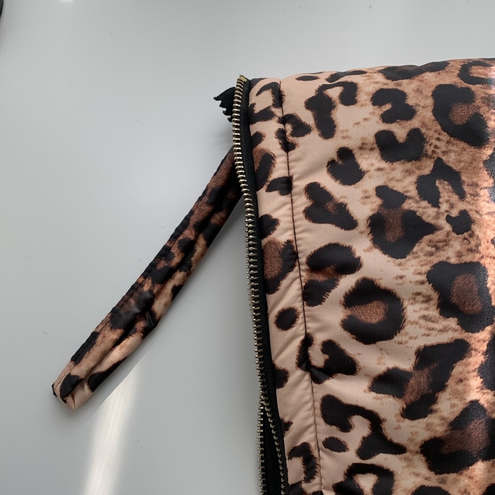 Two clutch bags - Picture 2 of 8